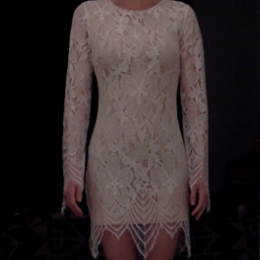 White mini long sleeve dress
